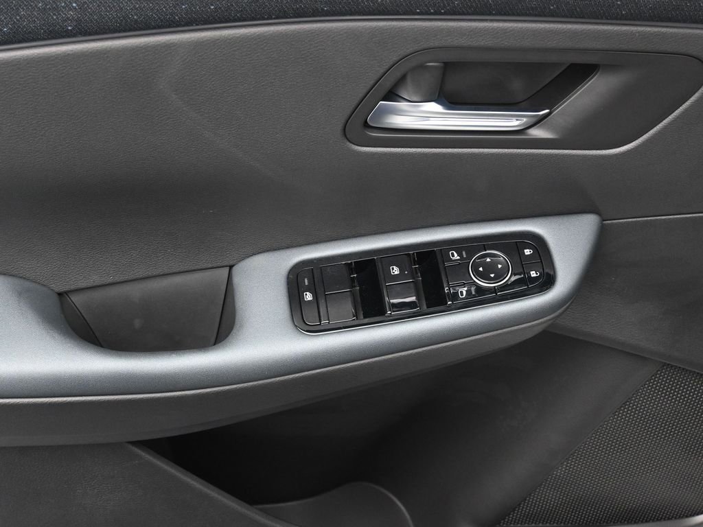 New 2026 Nissan Leaf SV+ w/ Floor Mat Package (SV+) image 26