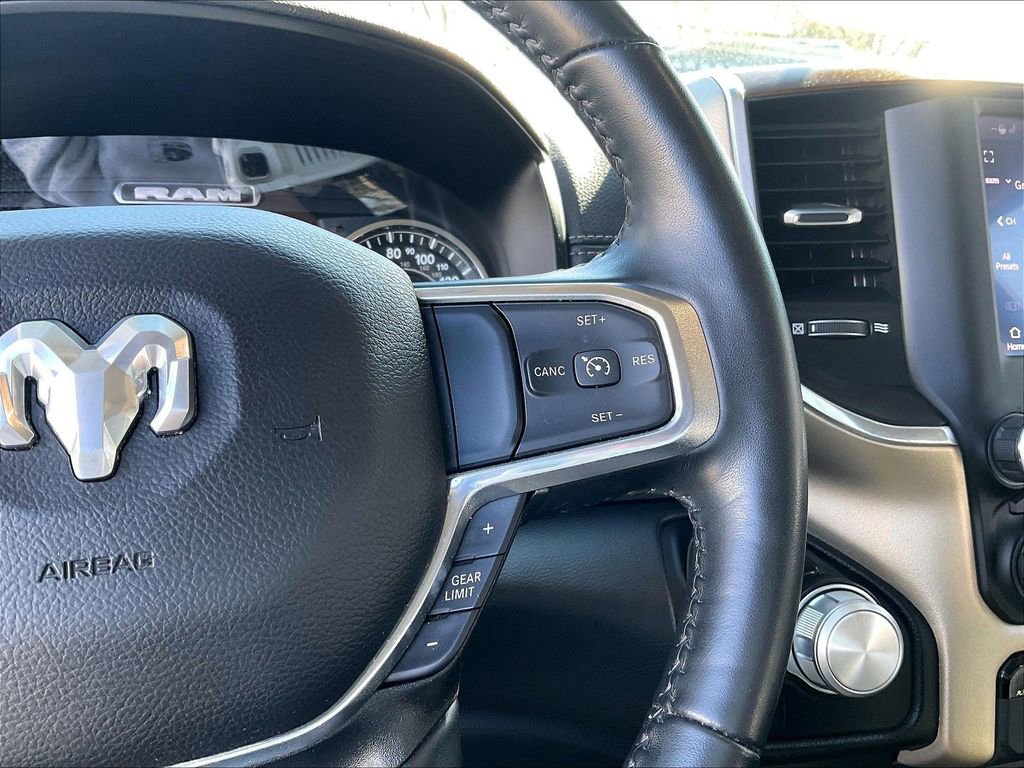 Used 2022 RAM 1500 Laramie AWD/4WD image 17