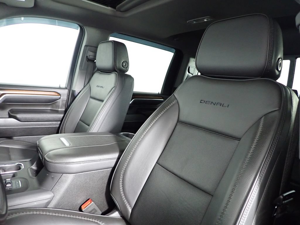 Used 2024 GMC Sierra 3500 Denali w/ Denali Reserve Package AWD/4WD image 27