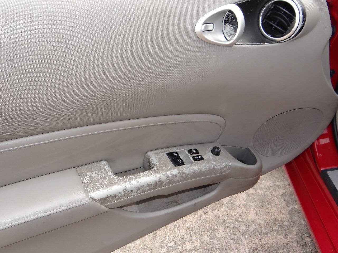 Used 2007 Nissan 350Z Touring RWD image 11