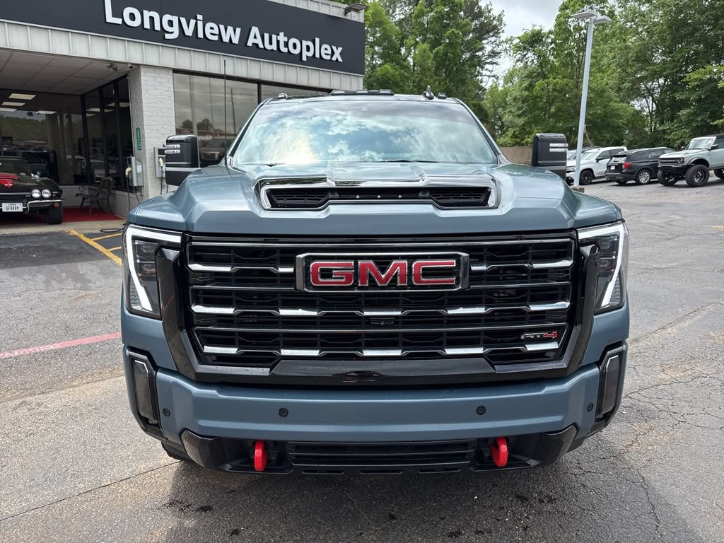 Used 2024 GMC Sierra 2500 AT4 w/ AT4 Preferred Package AWD/4WD image 3