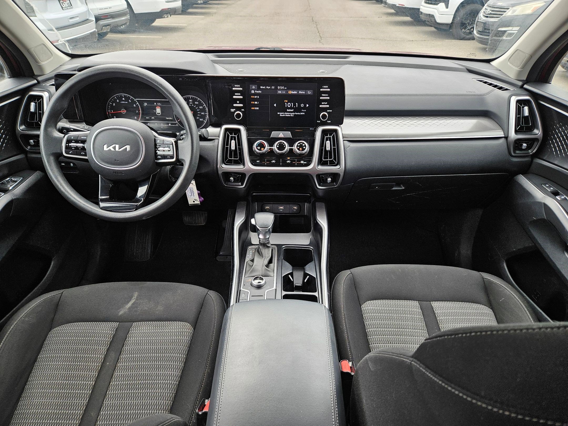 Used 2022 Kia Sorento LX AWD/4WD image 27