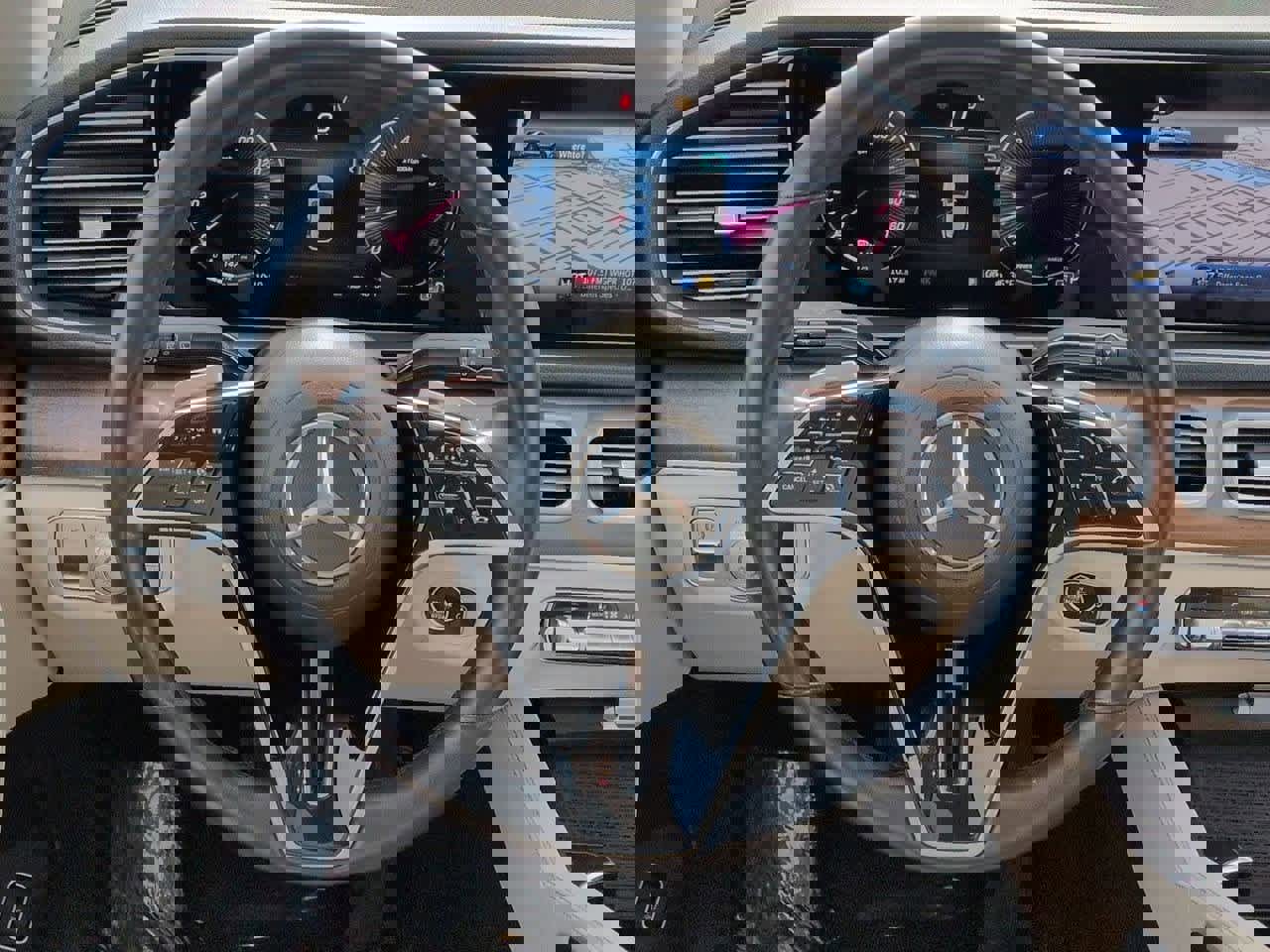 Used 2024 Mercedes-Benz GLE 350 4MATIC image 24