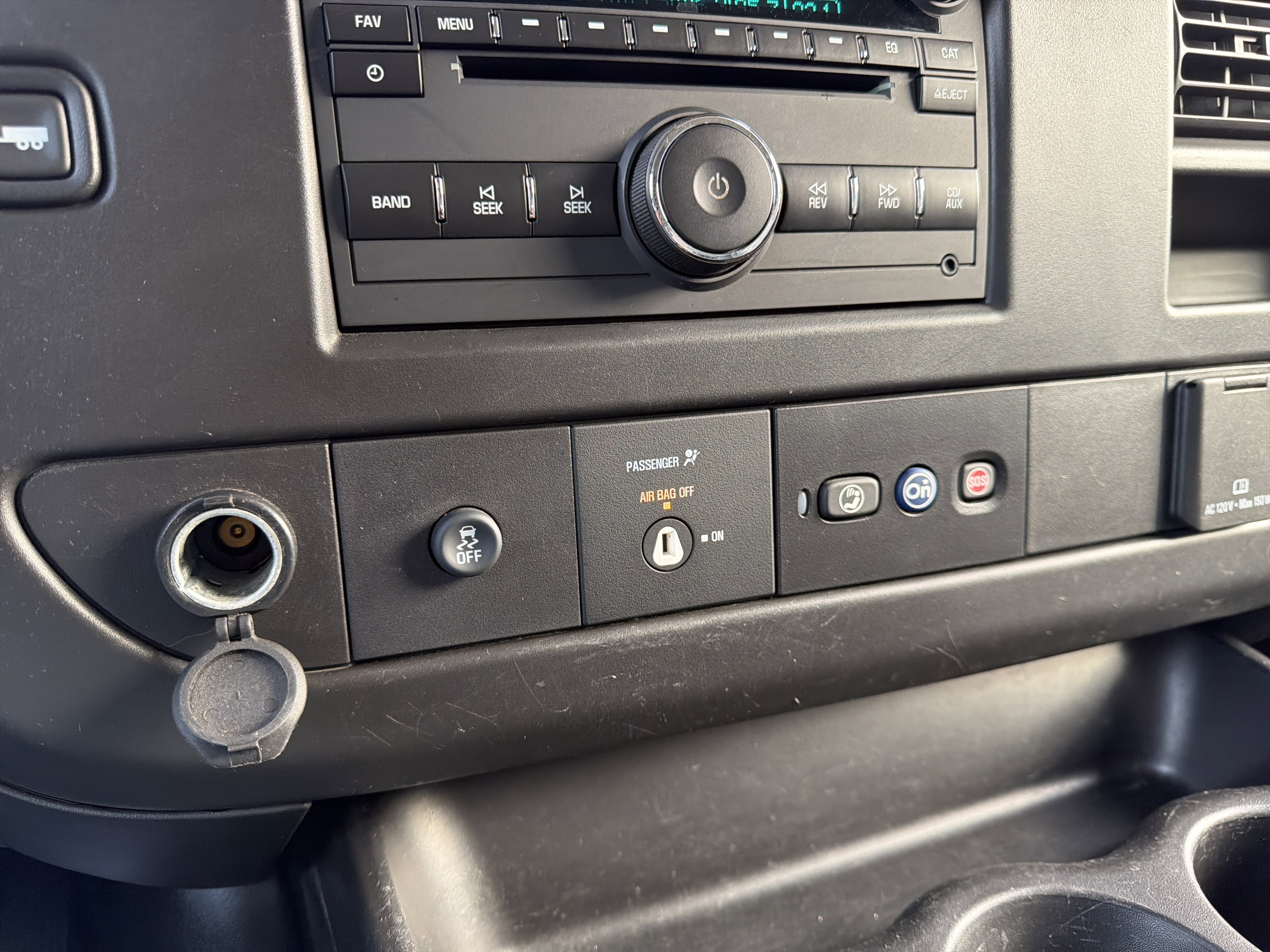 Used 2021 Chevrolet Express 2500 w/ Driver Convenience Package image 21