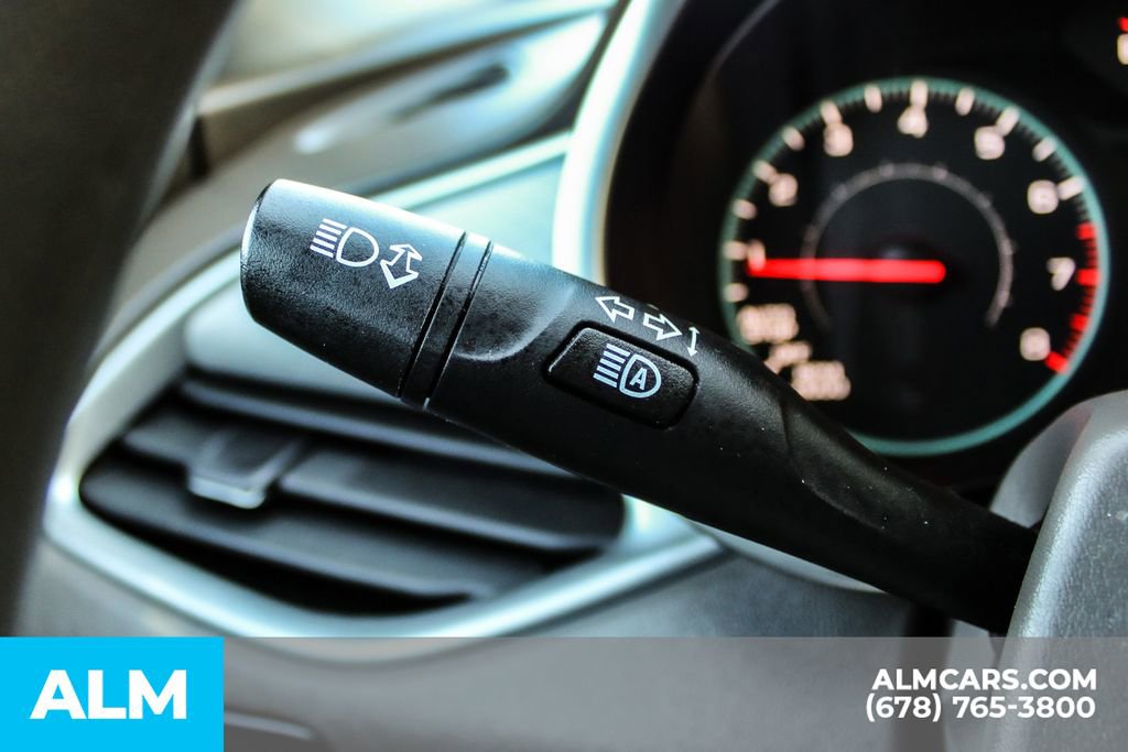 Used 2024 Chevrolet Malibu LT FWD image 29