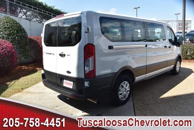 Used 2023 Ford Transit 350 XLT image 11