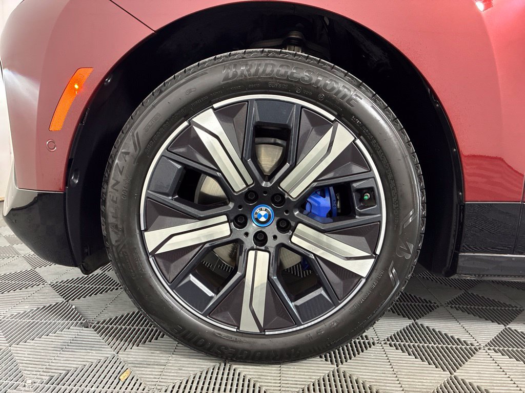 Certified 2024 BMW iX xDrive50 w/ Sport Package AWD/4WD image 8
