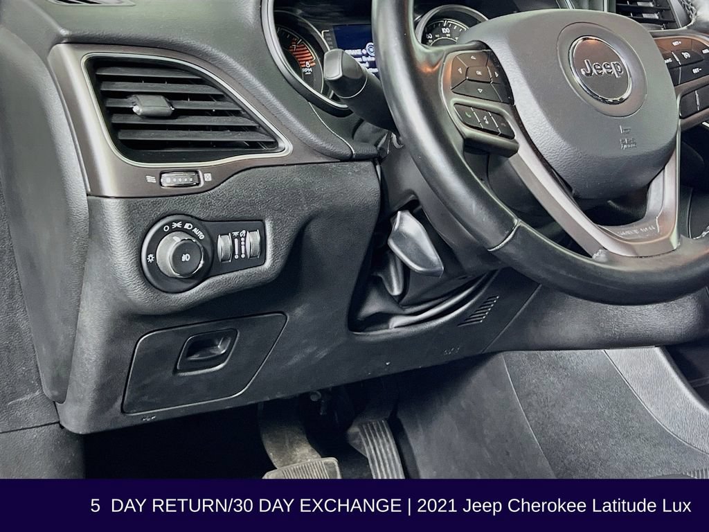 Used 2021 Jeep Cherokee Latitude Lux AWD/4WD image 11