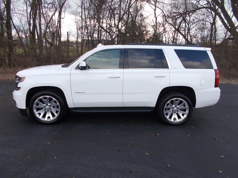 Used 2018 Chevrolet Tahoe LT w/ Luxury Package RWD image 3
