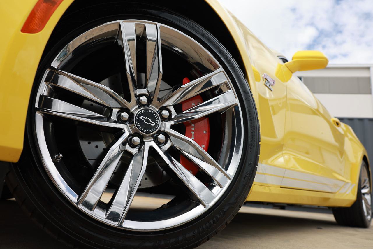 Used 2016 Chevrolet Camaro SS RWD image 39