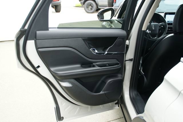 Used 2024 Lincoln Corsair Reserve w/ Equipment Group 201A FWD image 28