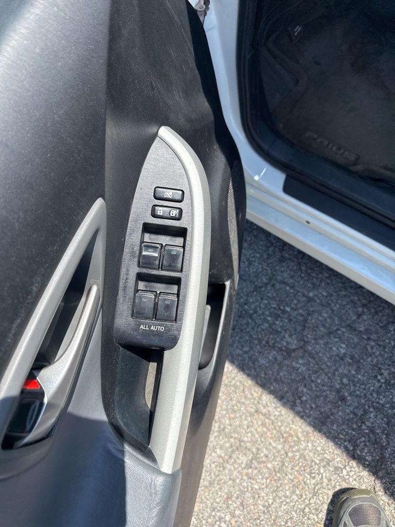 Used 2012 Toyota Prius Four image 17