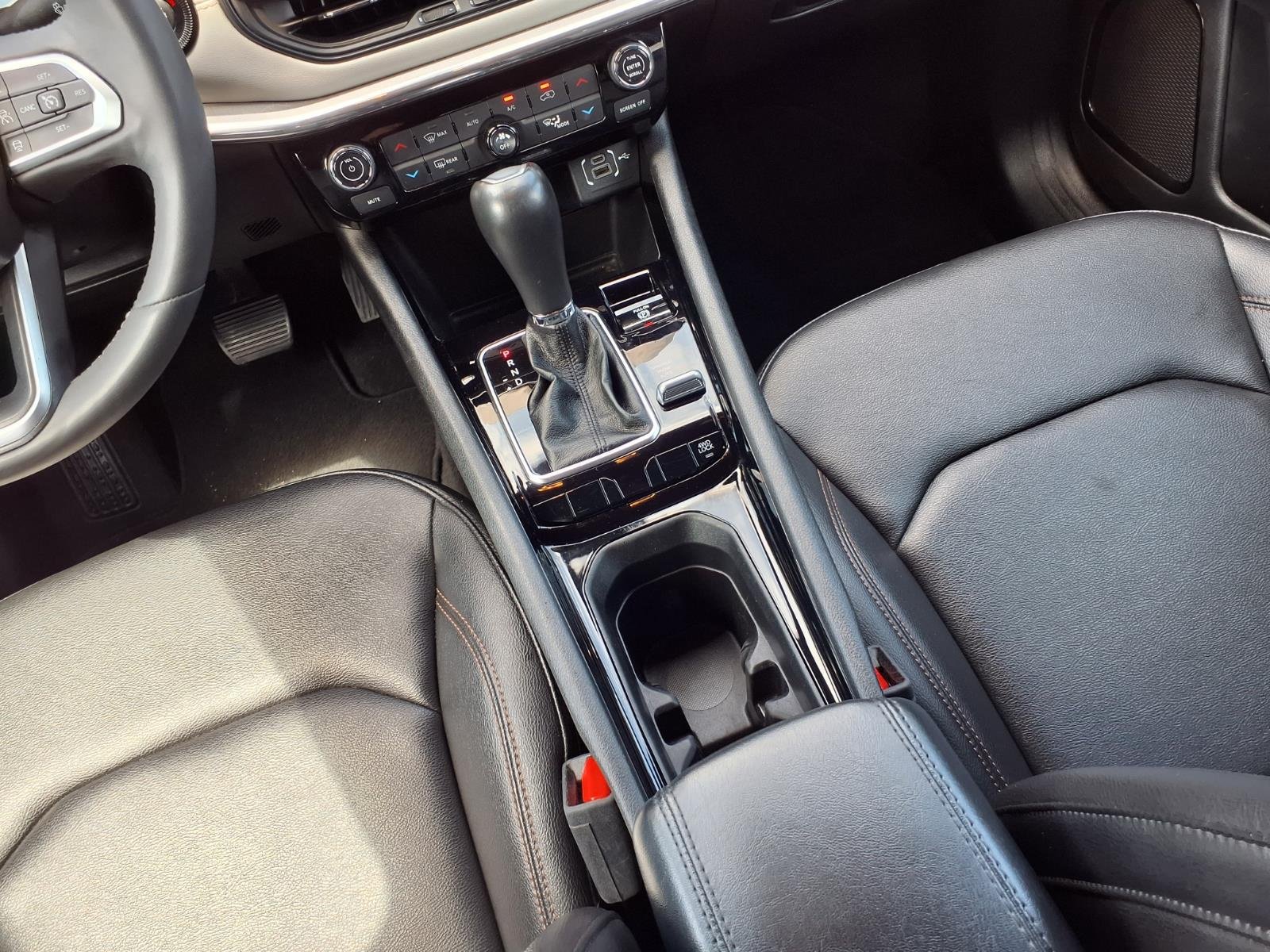 Certified 2024 Jeep Compass Limited AWD/4WD image 10