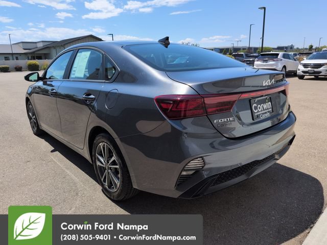 Used 2024 Kia Forte LXS w/ LXS Technology Package FWD image 5