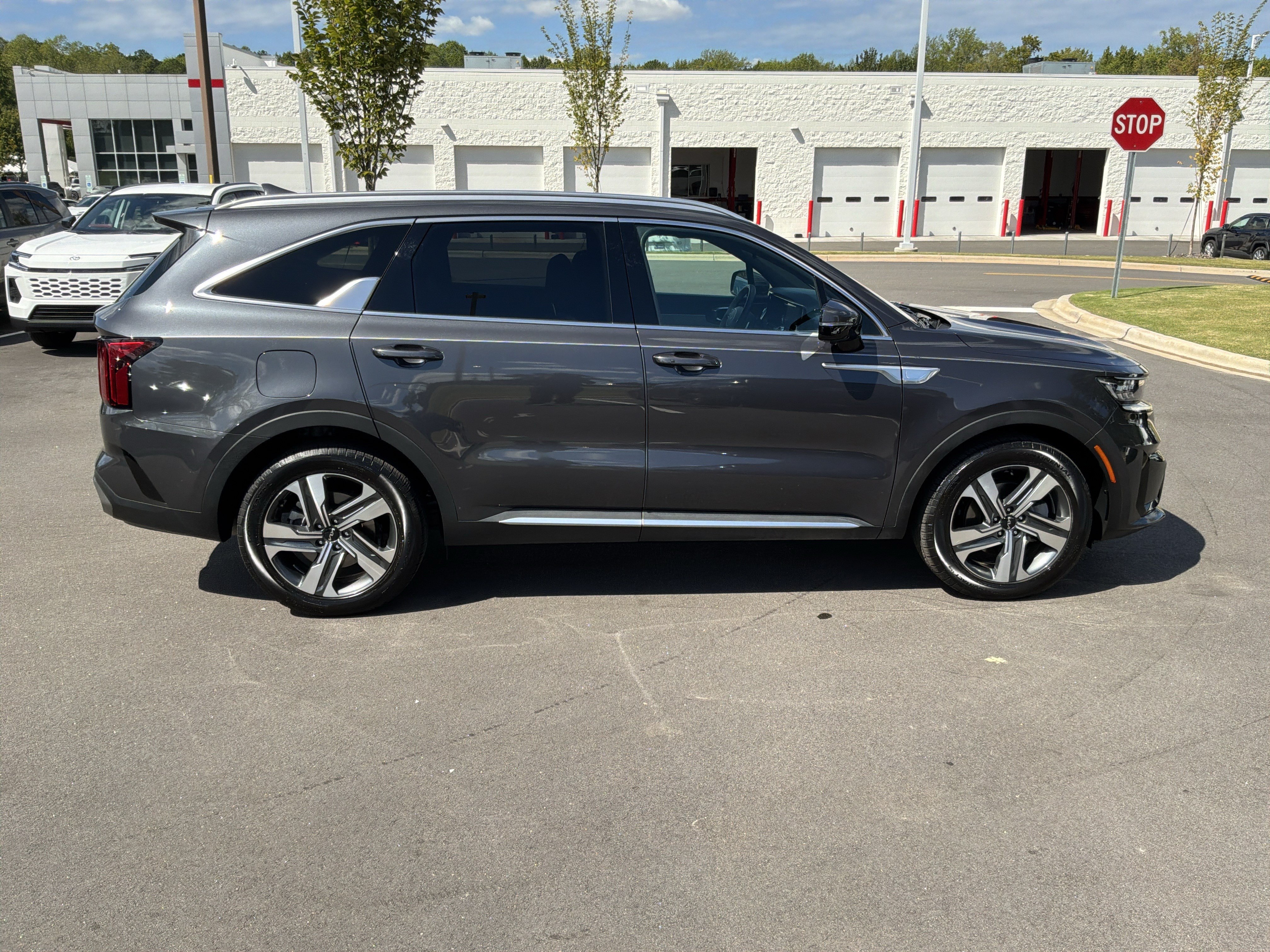 Used 2023 Kia Sorento SX Prestige AWD/4WD image 13