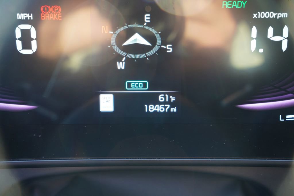 Certified 2025 Kia Sportage EX AWD/4WD image 34
