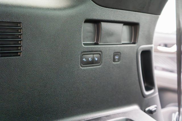 Used 2024 Hyundai Palisade Calligraphy image 13