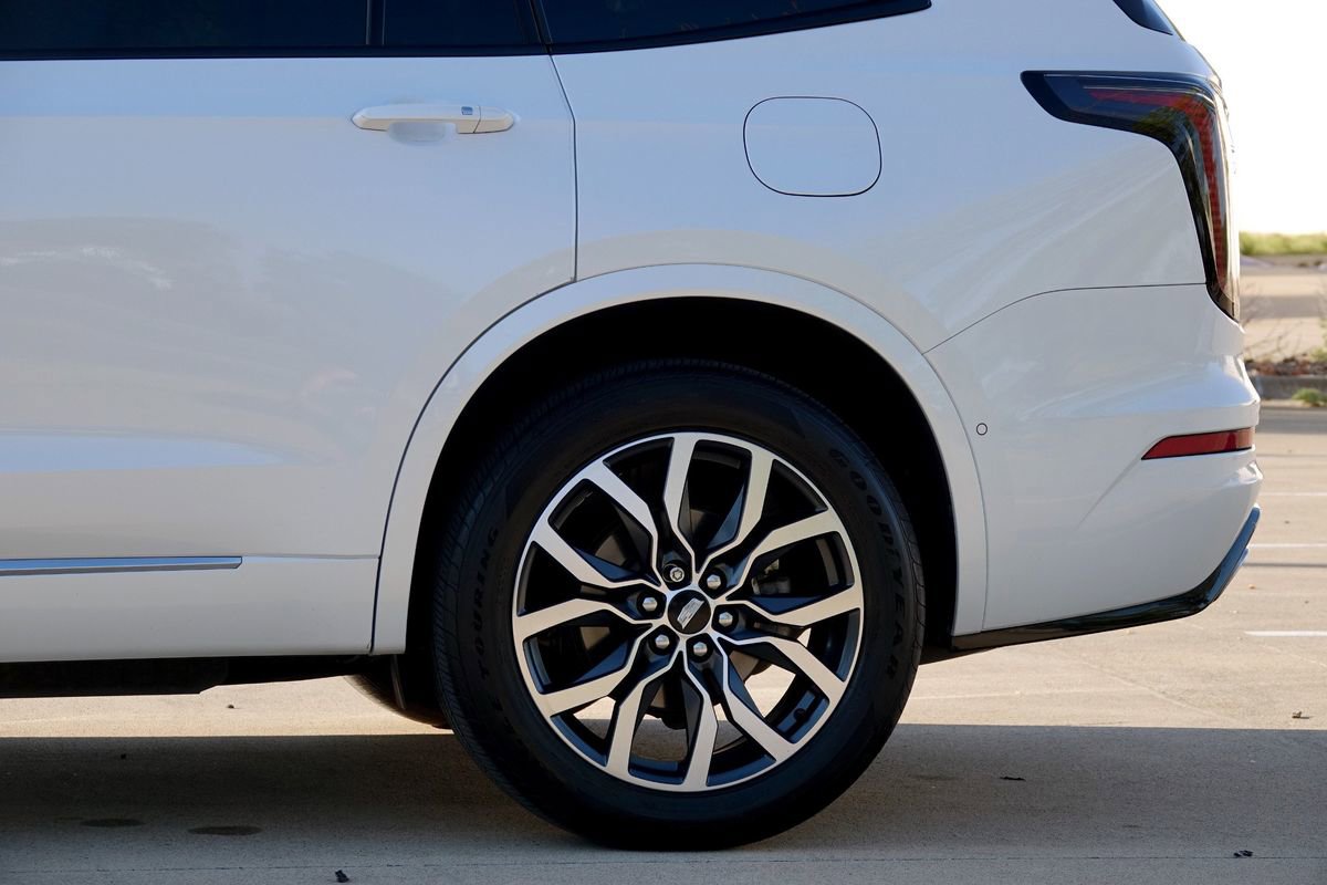 Used 2021 Cadillac XT6 Sport image 25
