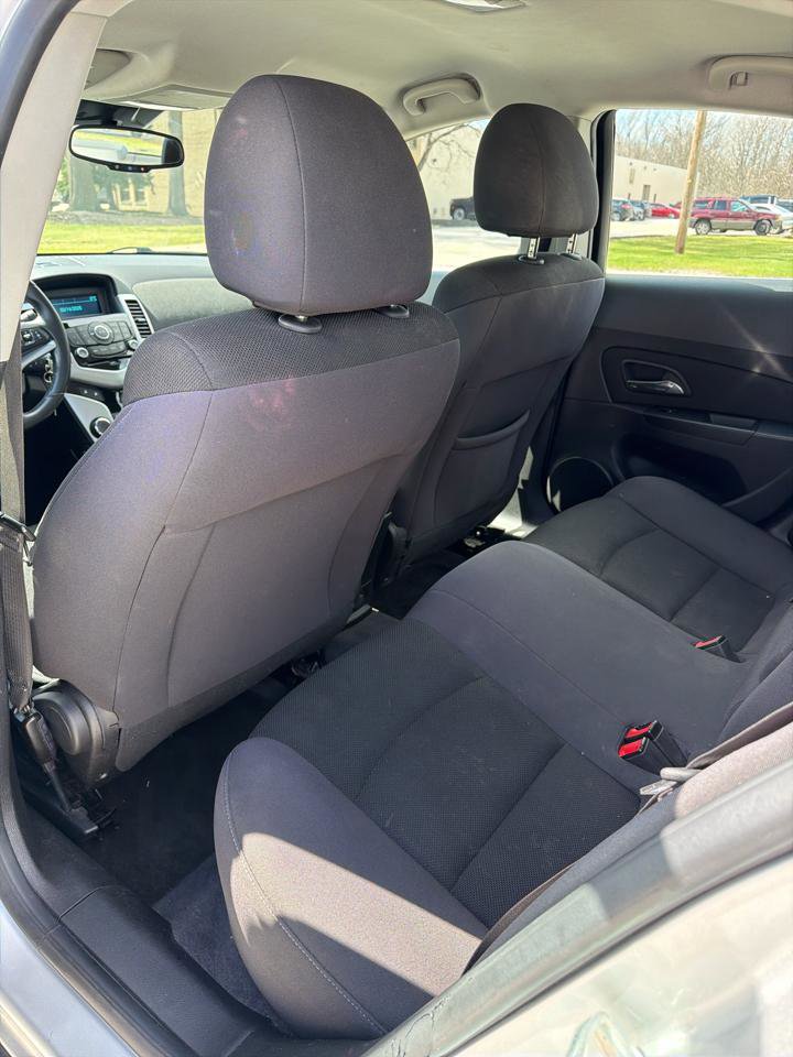 Used 2012 Chevrolet Cruze LT image 10