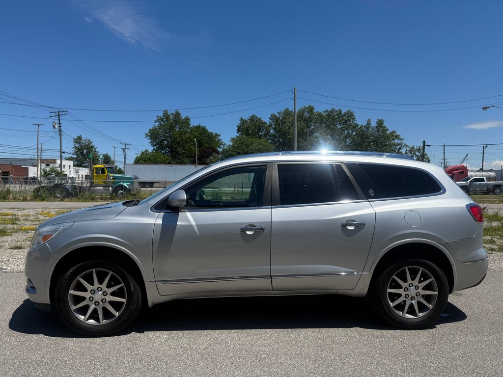 Used 2017 Buick Enclave Convenience FWD image 5