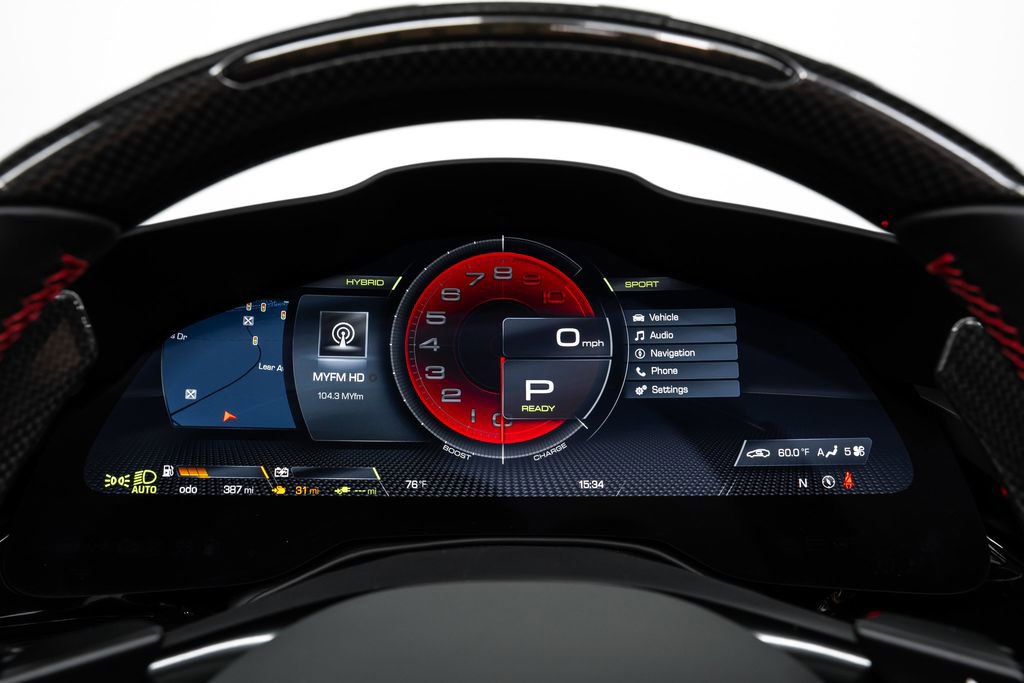 Used 2023 Ferrari SF90 Spider Base image 33