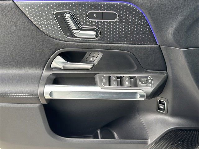 New 2026 Mercedes-Benz GLB 250 image 24