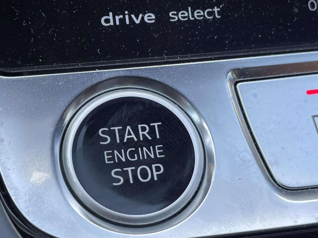 Used 2024 Audi A8 L 3.0T AWD/4WD image 39