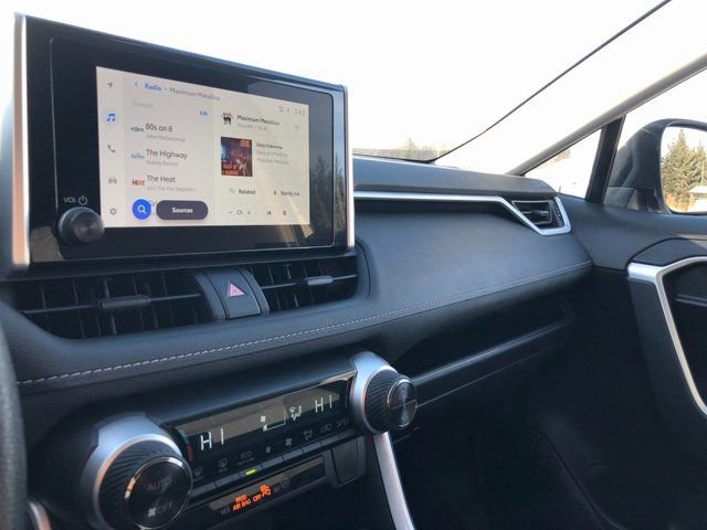 Used 2025 Toyota RAV4 XLE image 10