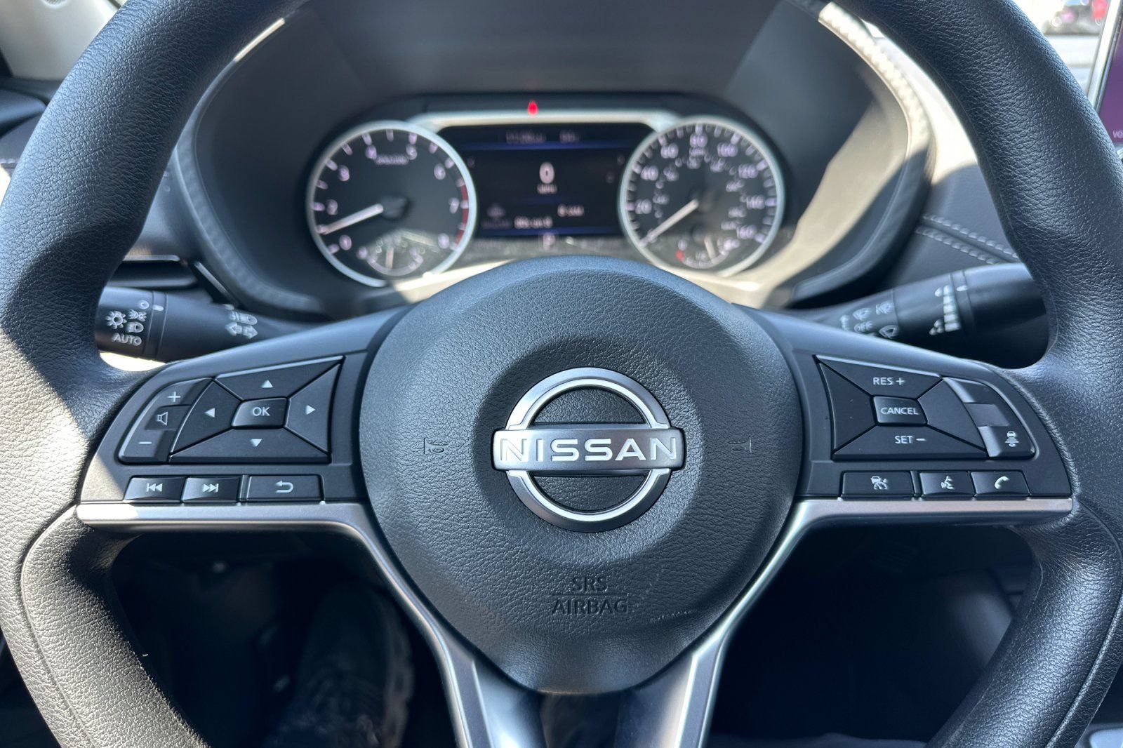 Used 2025 Nissan Sentra SV FWD image 27