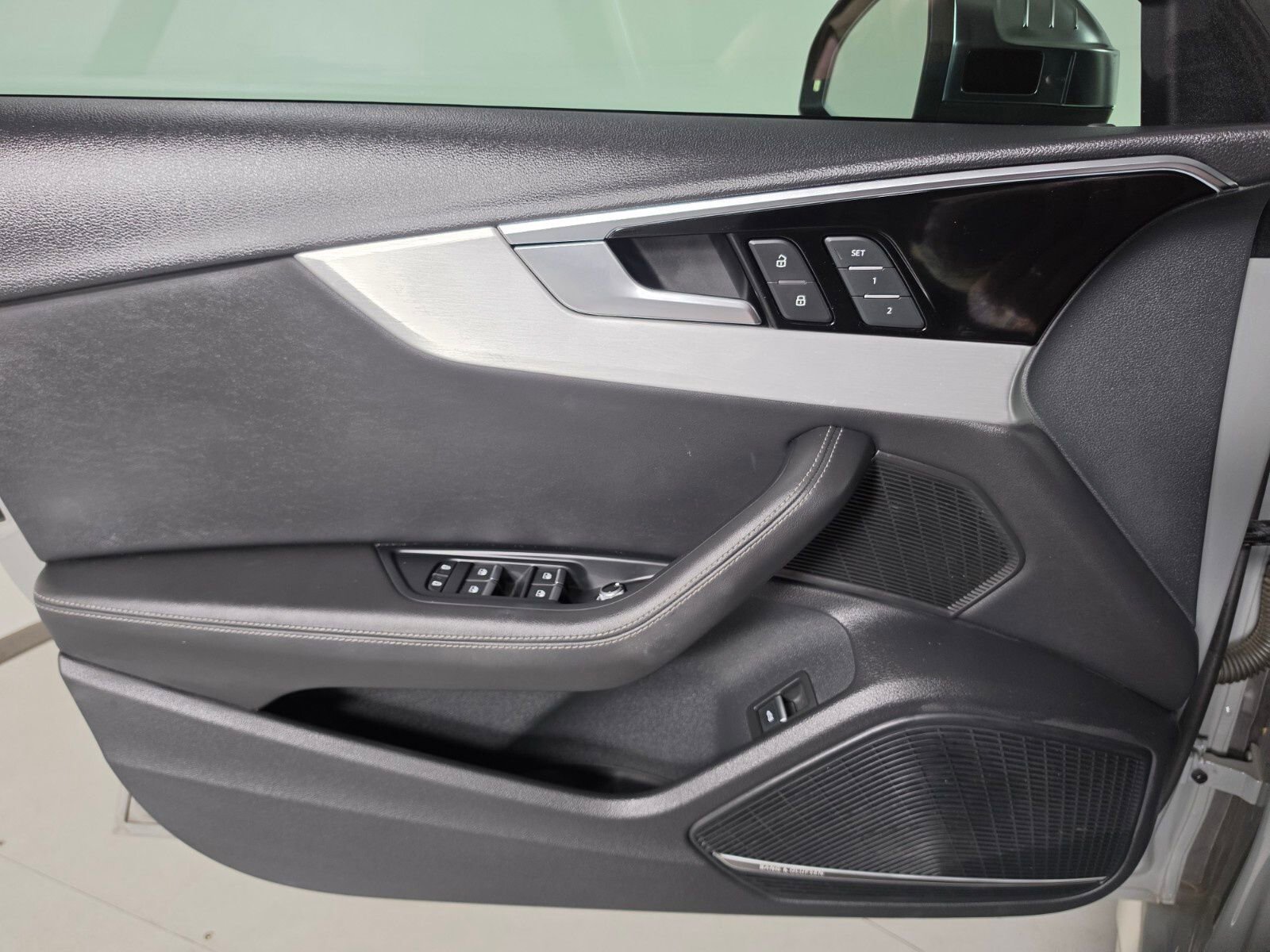 Used 2021 Audi S4 Premium Plus w/ Premium Plus Package image 39