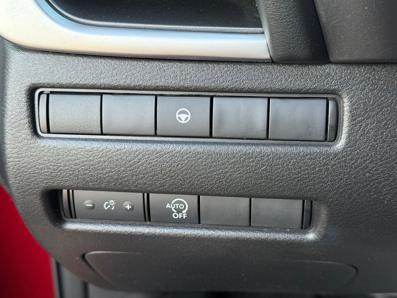 Certified 2023 Nissan Rogue SV FWD image 19