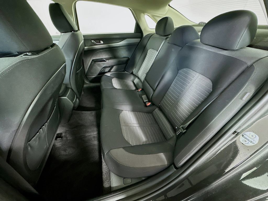 Certified 2025 Kia K5 LXS FWD image 27