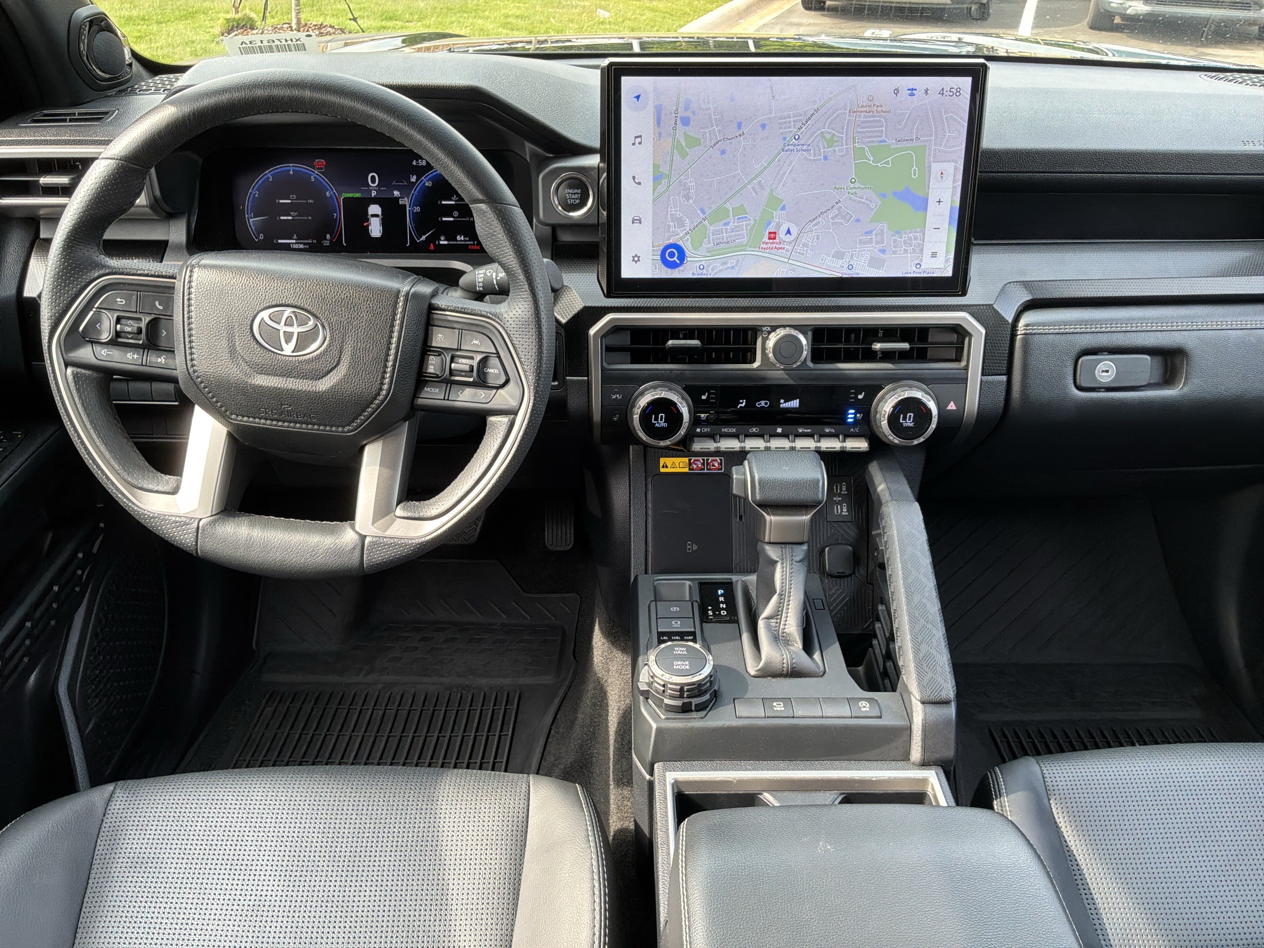 Used 2025 Toyota 4Runner Limited AWD/4WD image 29