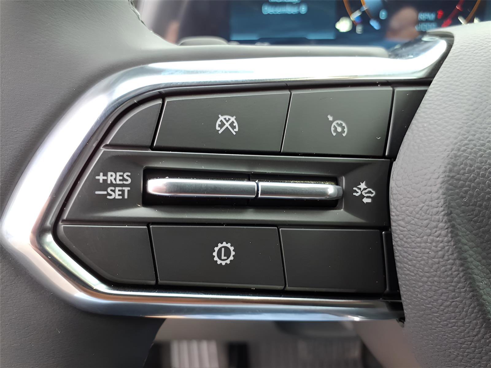 New 2026 Chevrolet Equinox LT w/ Safety and Technology Package image 18