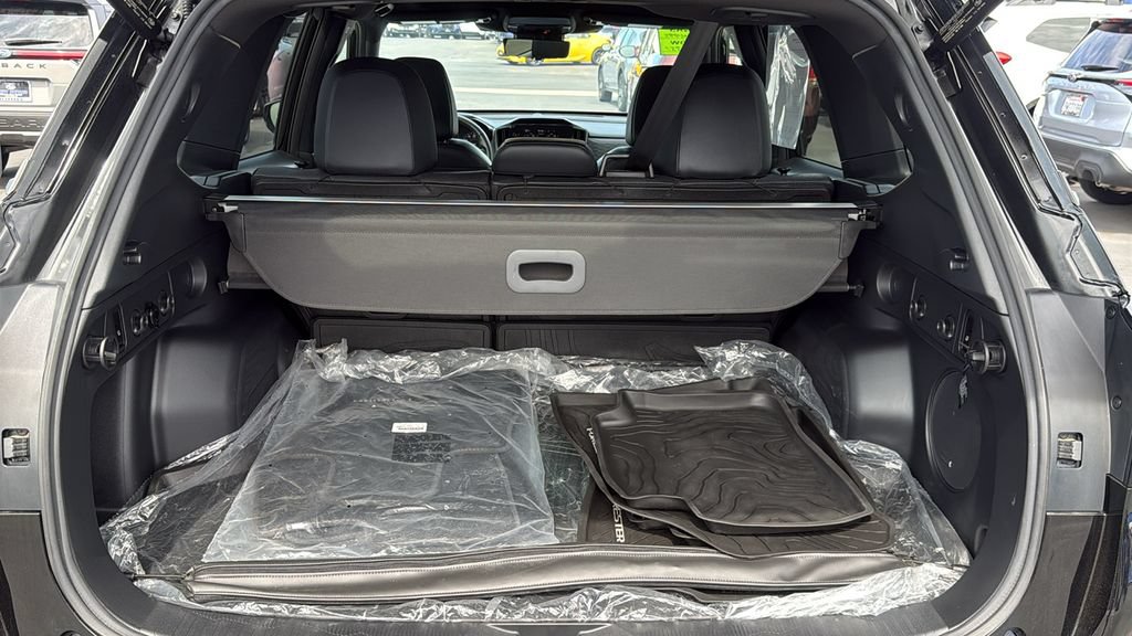 Certified 2025 Subaru Forester Touring AWD/4WD image 26