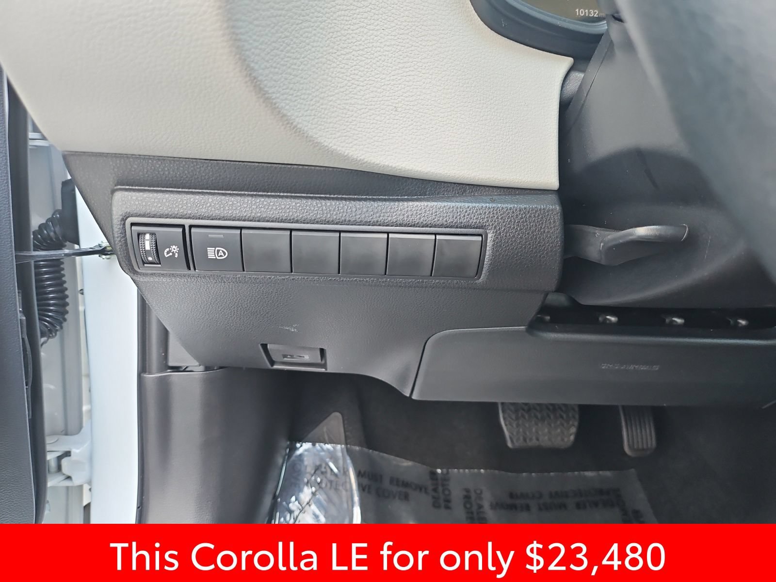 Used 2026 Toyota Corolla LE FWD image 25