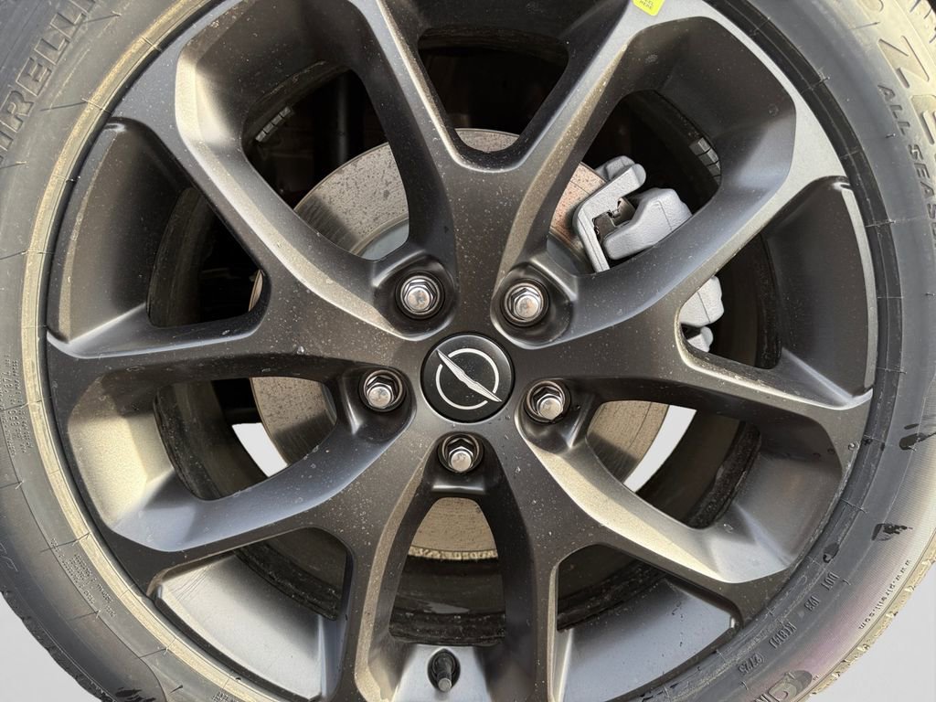 New 2026 Chrysler Pacifica Limited w/ S Appearance Package image 20