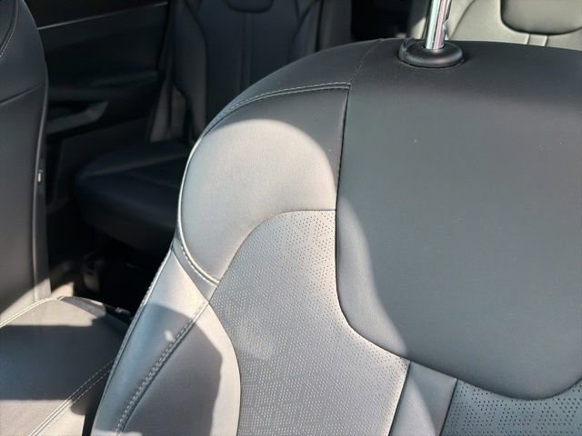 Used 2023 Kia Sorento EX AWD/4WD image 14