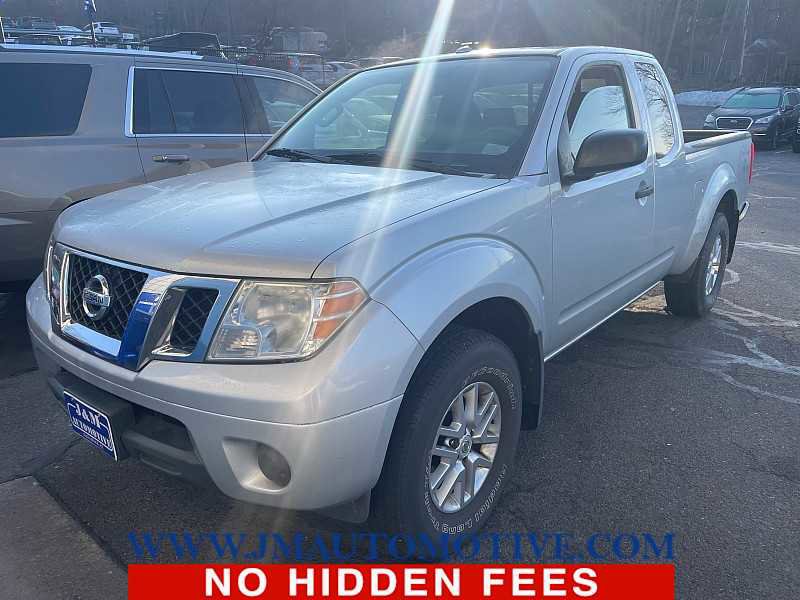 Used 2015 Nissan Frontier SV image 1