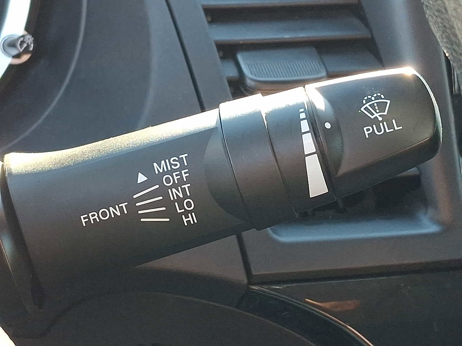 Used 2017 Mitsubishi Lancer SE AWD/4WD image 27