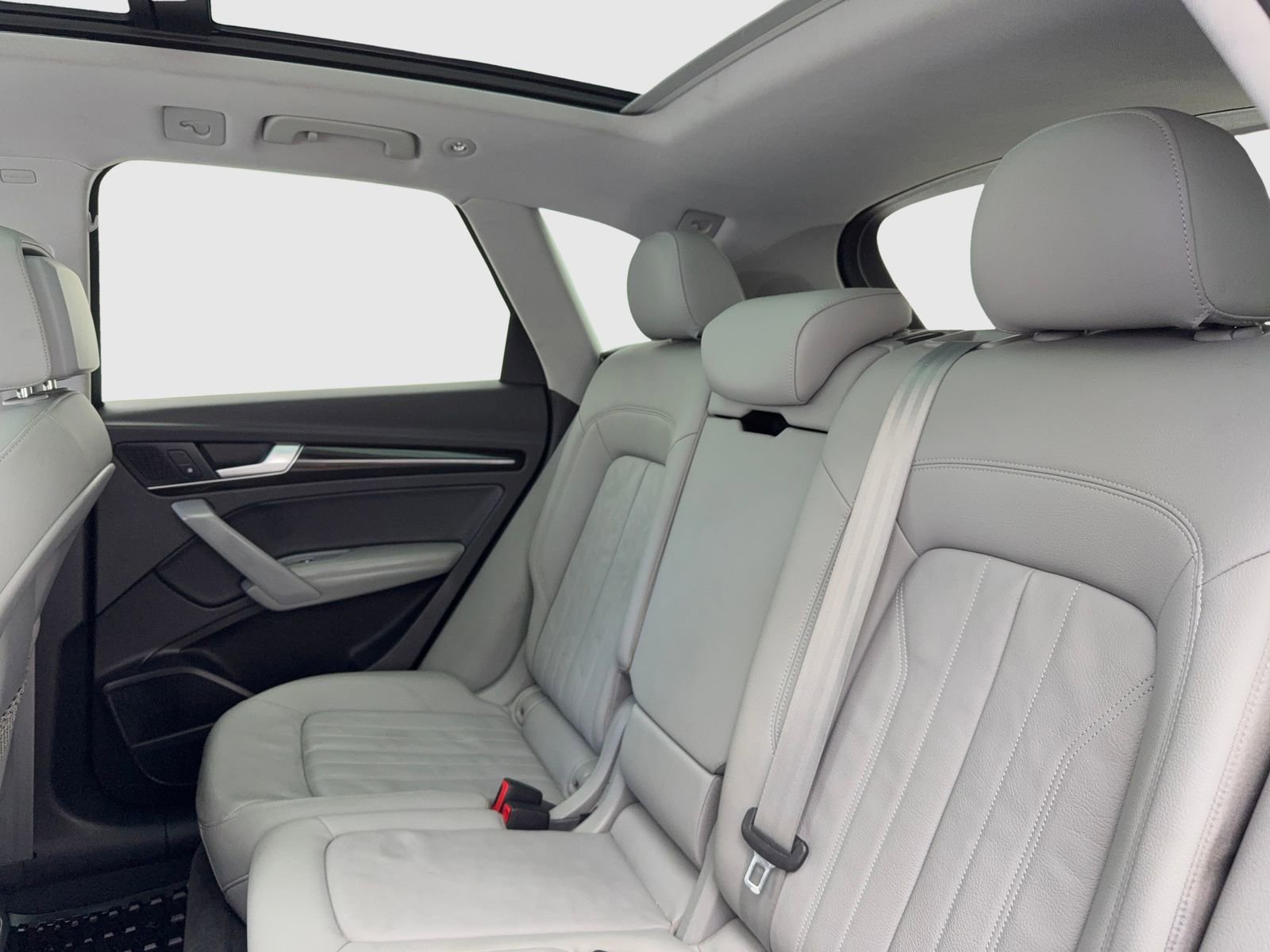 Used 2018 Audi Q5 Prestige w/ Prestige Package image 38