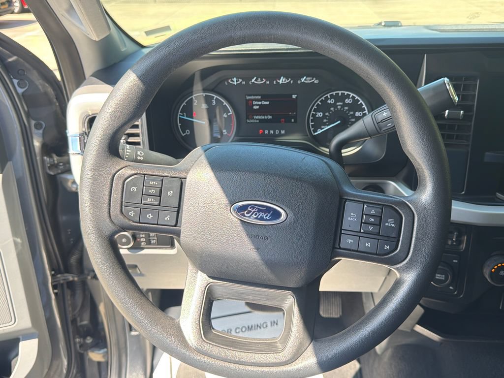 Used 2025 Ford F350 XLT AWD/4WD image 18