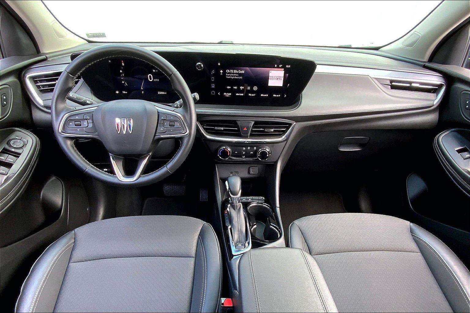Used 2025 Buick Encore GX Preferred AWD/4WD image 13
