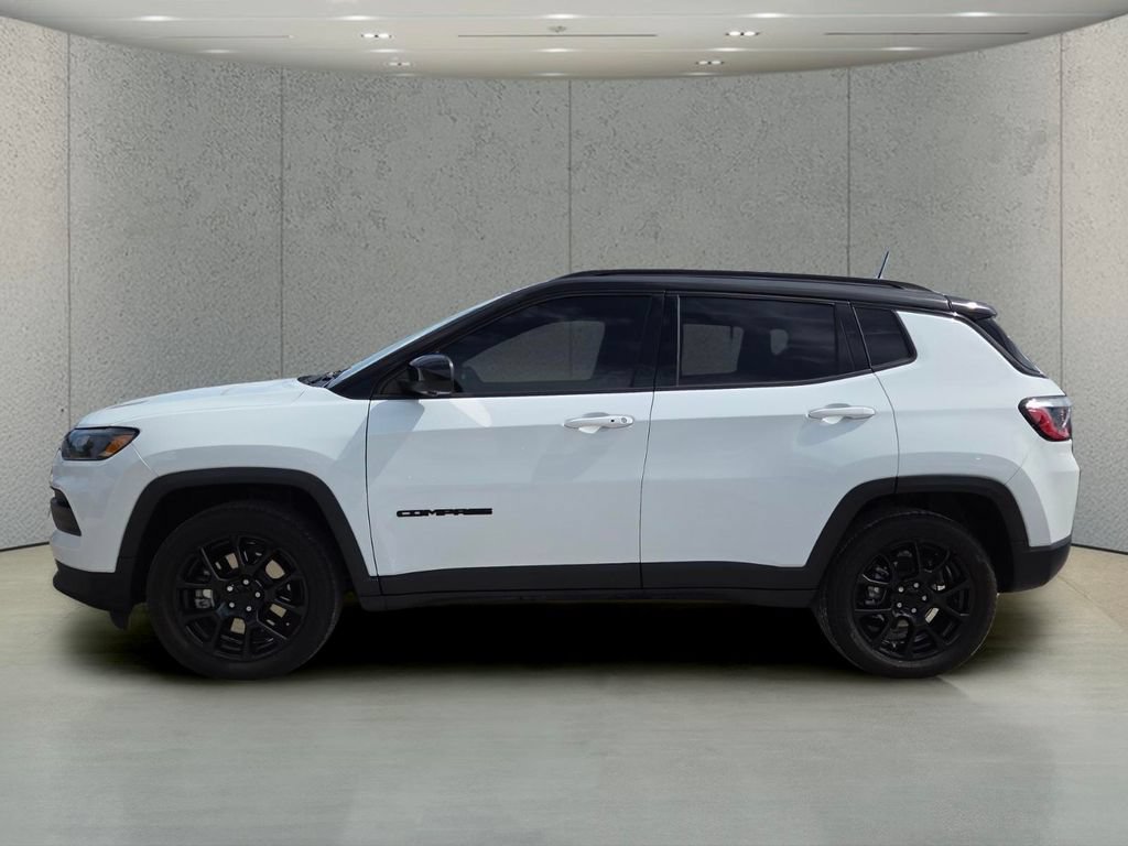 Used 2023 Jeep Compass Latitude w/ Convenience Group AWD/4WD image 9