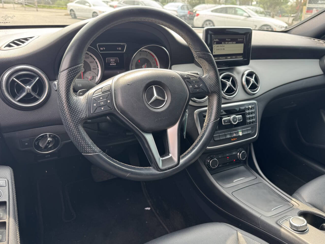 Used 2014 Mercedes-Benz CLA 250 image 8