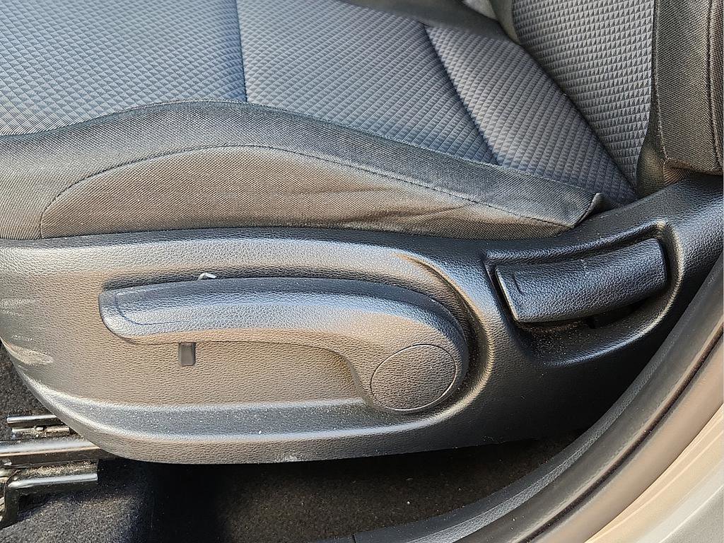 Used 2024 Kia Soul LX w/ Option Group 015 image 16