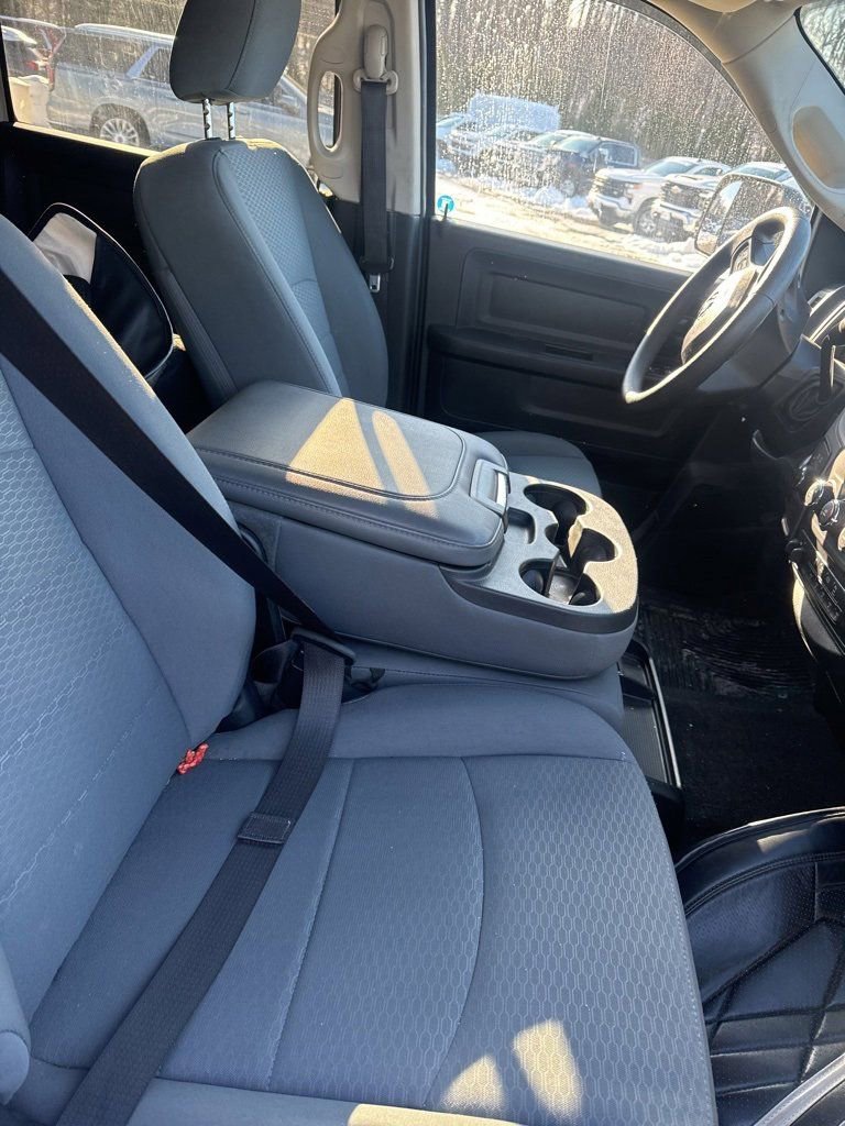 Used 2017 RAM 2500 Tradesman w/ Chrome Appearance Group image 13