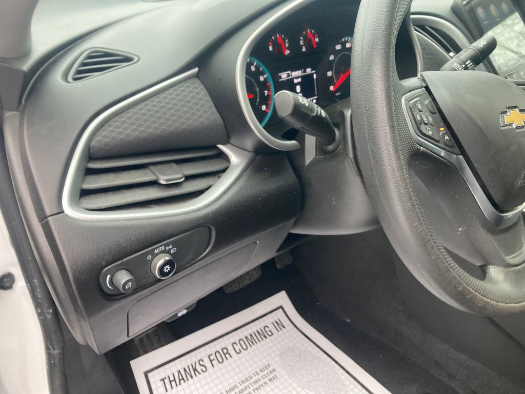 Used 2022 Chevrolet Malibu LS image 17