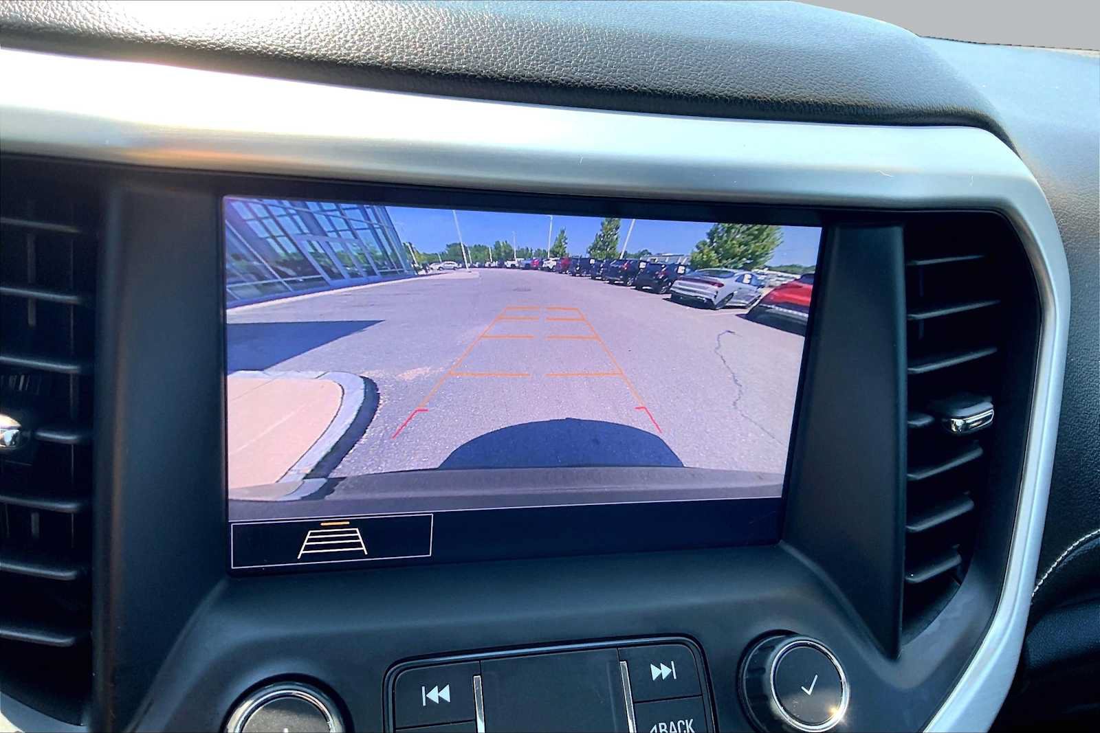 Used 2020 GMC Acadia SLT AWD/4WD image 28