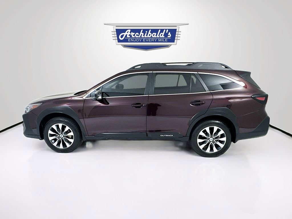 Used 2025 Subaru Outback Limited AWD/4WD image 4